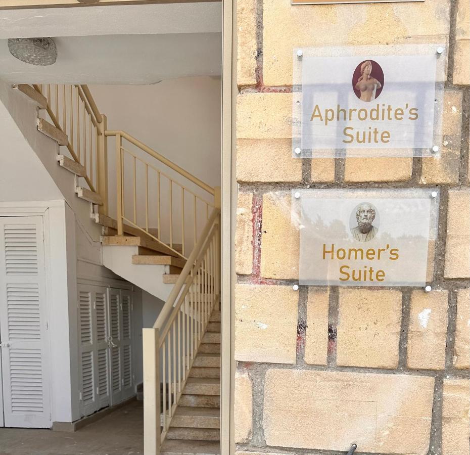 Aphrodites Suite Пафос Экстерьер фото